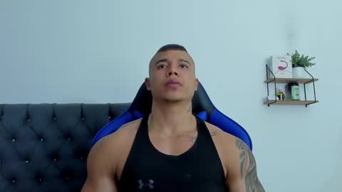 adam boss online show from November 18, 8:52 am