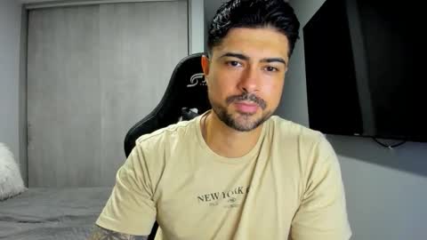 adam clarke online show from November 19, 4:51 pm