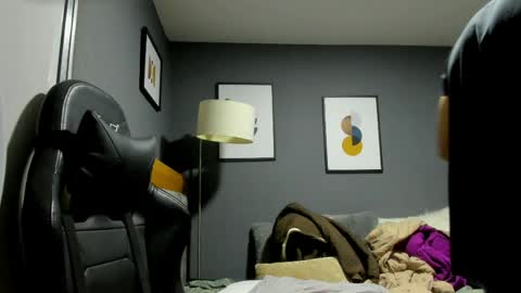 adam clarke online show from April 3, 3:37 am