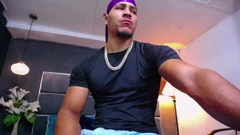 Snapshot of adam_fit19cm chatting on September 9, 2:16 pm adam_fit19cm online show from September 9, 2:16 pm