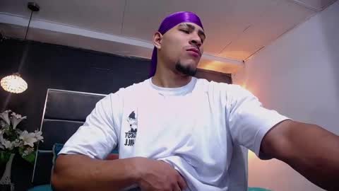 Snapshot of adam_fit19cm chatting on September 11, 2:06 pm adam_fit19cm online show from September 11, 2:06 pm