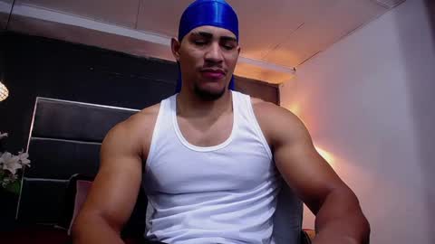 Snapshot of adam_fit19cm chatting on September 17, 2:19 pm adam_fit19cm online show from September 17, 2:19 pm