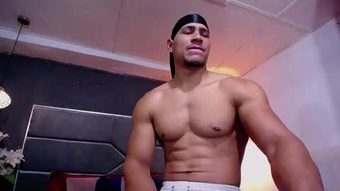 Snapshot of adam_fit19cm chatting on September 23, 1:58 pm adam_fit19cm online show from September 23, 1:58 pm