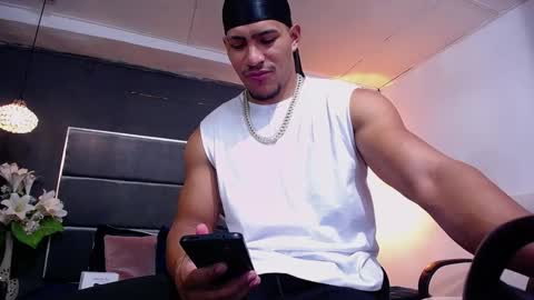 Snapshot of adam_fit19cm chatting on October 28, 1:47 pm adam_fit19cm online show from October 28, 1:47 pm