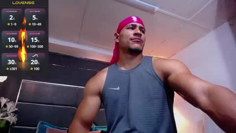 Snapshot of adam_fit19cm chatting on November 8, 1:55 pm adam_fit19cm online show from November 8, 1:55 pm