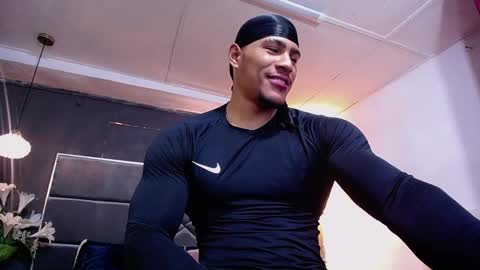 Snapshot of adam_fit19cm chatting on February 4, 1:50 pm adam_fit19cm online show from February 4, 1:50 pm