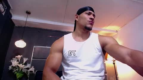 Snapshot of adam_fit19cm chatting on February 11, 2:11 pm adam_fit19cm online show from February 11, 2:11 pm