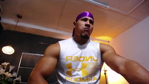 Snapshot of adam_fit19cm chatting on February 23, 2:03 pm adam_fit19cm online show from February 23, 2:03 pm