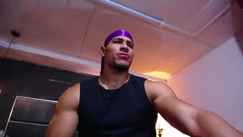 Snapshot of adam_fit19cm chatting on March 3, 2:01 pm adam_fit19cm online show from March 3, 2:01 pm