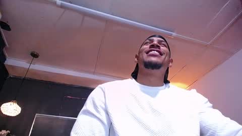 adam_fit19cm online show from March 17, 2:09 pm