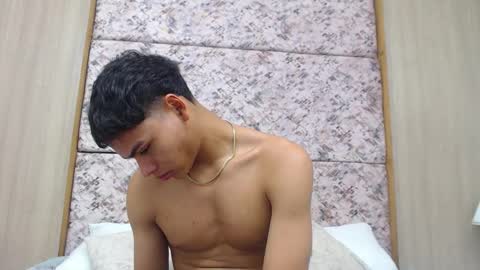 adam_piarse online show from February 13, 2:13 pm