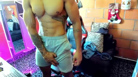 Snapshot of adam_valencia chatting on January 24, 2:08 pm Adam Valencia online show from January 24, 2:08 pm