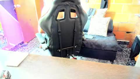 Snapshot of adam_valencia chatting on March 3, 3:53 pm Adam Valencia online show from March 3, 3:53 pm