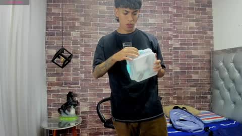 Adam online show from December 28, 10:25 am