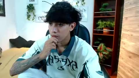 Snapshot of adamcoox chatting on June 25, 8:46 pm Adam online show from June 25, 8:46 pm
