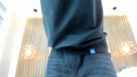 Snapshot of adams_bobby chatting on June 17, 11:12 am Adams Bobby online show from June 17, 11:12 am