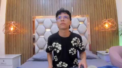 Snapshot of adams_bobby chatting on June 26, 11:14 am Adams Bobby online show from June 26, 11:14 am