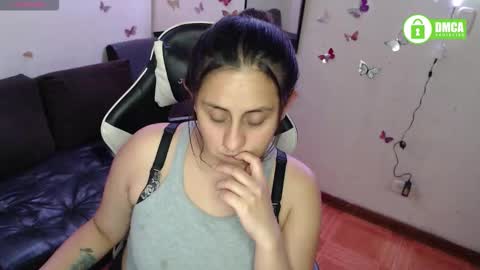 Snapshot of adams_mel chatting on November 13, 1:26 am adams_mel online show from November 13, 1:26 am