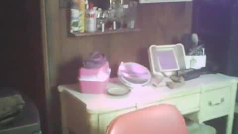 Snapshot of adamsny chatting on October 28, 11:47 am adamsny online show from October 28, 11:47 am