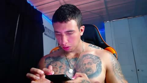 Snapshot of adan_hudson chatting on October 30, 3:24 pm Anderson online show from October 30, 3:24 pm