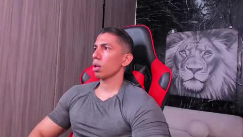 Adan Sin online show from November 8, 4:18 pm