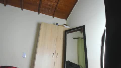   online show from November 7, 11:05 pm