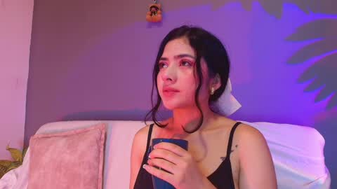 Snapshot of adara_johnson_ chatting on April 16, 11:55 am Adara Johnson online show from April 16, 11:55 am