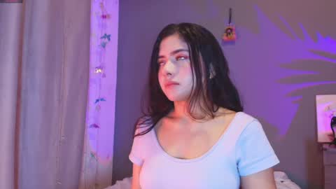 Snapshot of adara_johnson_ chatting on April 26, 11:41 am Adara Johnson online show from April 26, 11:41 am
