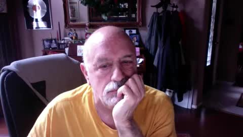 add_me_2 online show from March 21, 1:37 pm