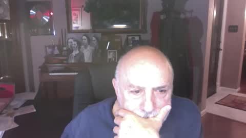 add_me_2 online show from April 14, 4:51 am