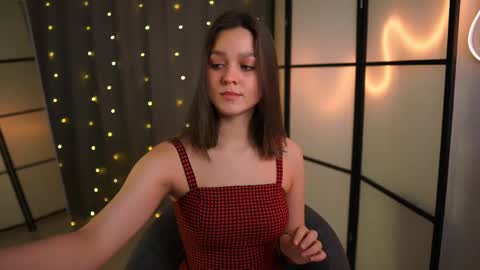 Snapshot of addy_moon chatting on February 27, 5:56 am Addy online show from February 27, 5:56 am