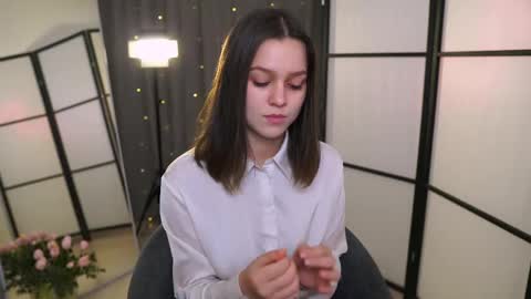 Snapshot of addy_moon chatting on March 9, 3:27 pm Addy online show from March 9, 3:27 pm