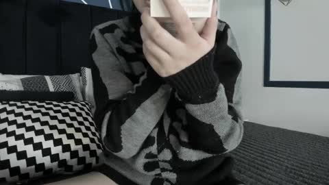 Ade  online show from February 13, 7:52 pm