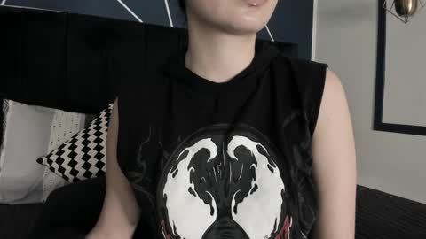 Ade  online show from February 25, 7:47 pm