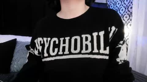 Ade  online show from September 29, 7:40 pm