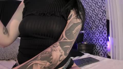 Ade  online show from November 26, 7:59 pm