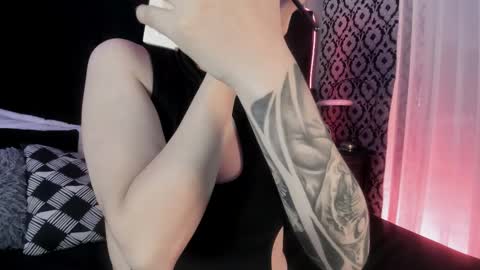 Ade  online show from February 12, 8:04 pm