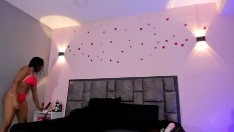 Snapshot of adela_lust chatting on April 6, 11:38 pm adela online show from April 6, 11:38 pm
