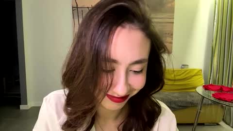 Snapshot of adelaidethilges chatting on February 17, 7:20 pm Stella online show from February 17, 7:20 pm