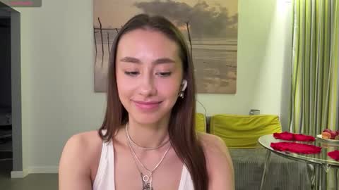 Snapshot of adelaidethilges chatting on February 19, 7:43 pm Stella online show from February 19, 7:43 pm