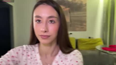 Snapshot of adelaidethilges chatting on February 27, 7:47 pm Stella online show from February 27, 7:47 pm