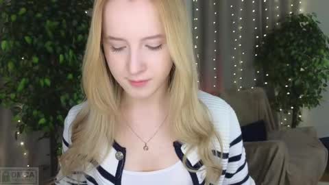 Adele online show from February 24, 12:30 am