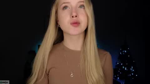 Adele online show from December 18, 8:59 pm