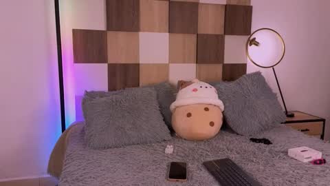 Andrea online show from November 10, 11:31 am