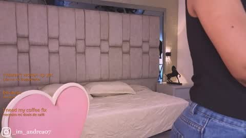 Andrea online show from April 13, 12:32 pm