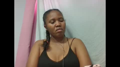 adelealy online show from October 30, 6:37 am