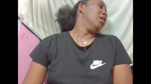 adelealy online show from February 25, 5:06 am