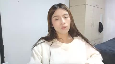 adellein foxx online show from October 26, 10:47 pm