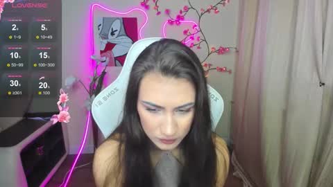 Adel online show from December 1, 2:05 am