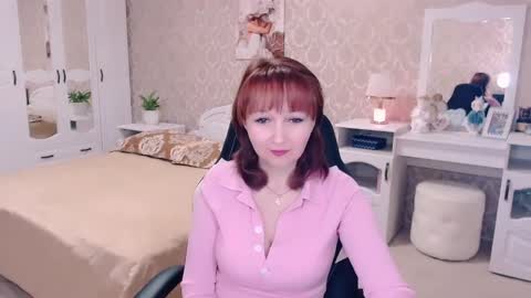 AdeleMoran online show from February 9, 7:09 pm